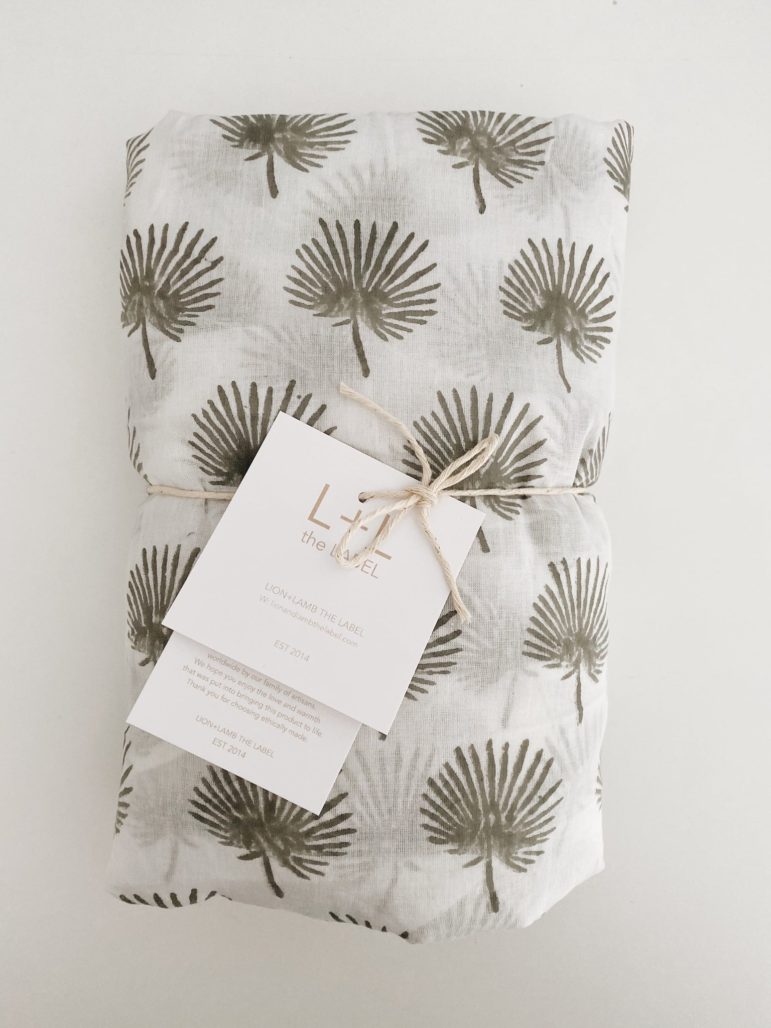 FAN PALM FITTED COT SHEET