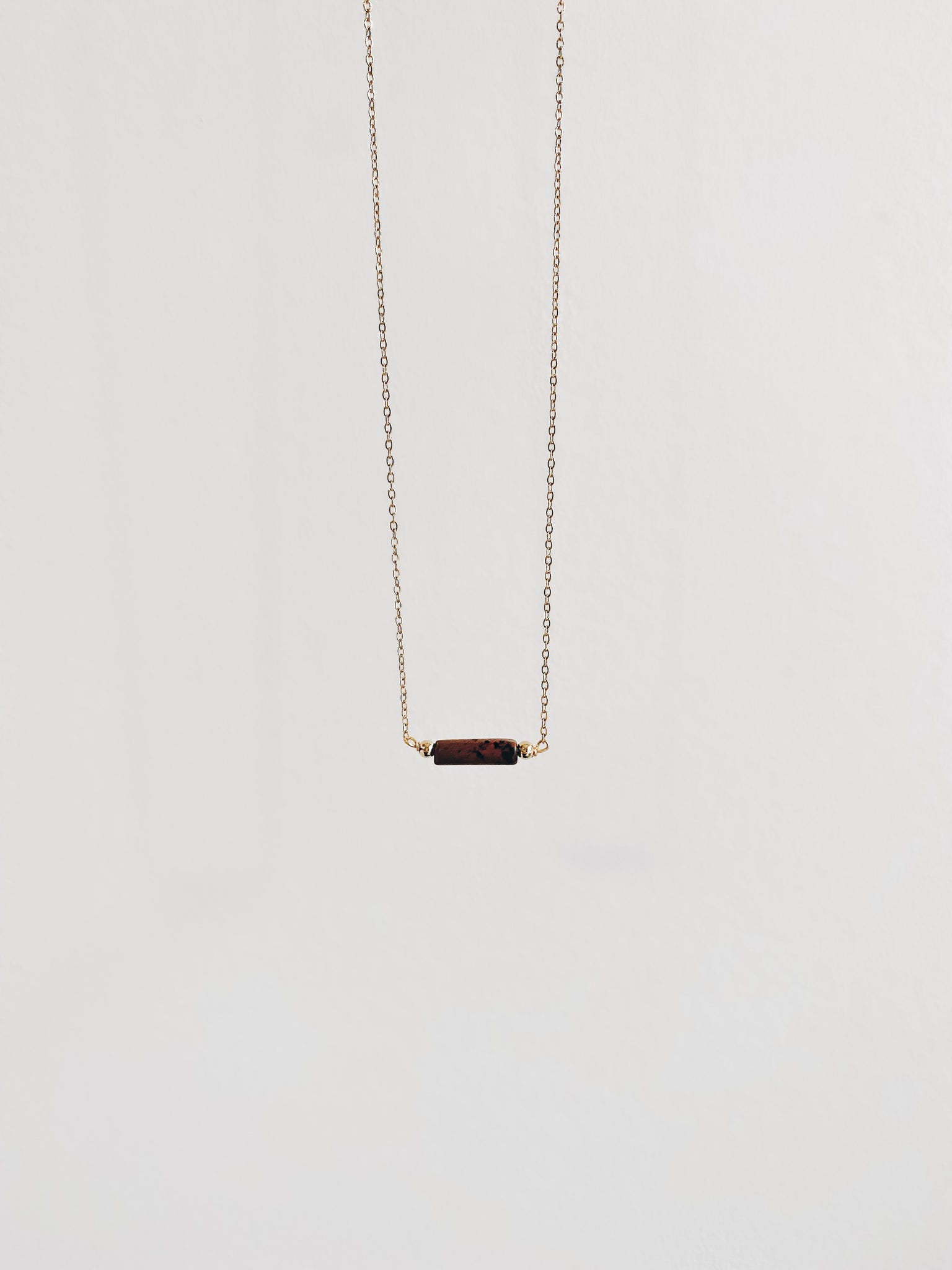 CHAKRA GEMSTONE NECKLACE - ROOT